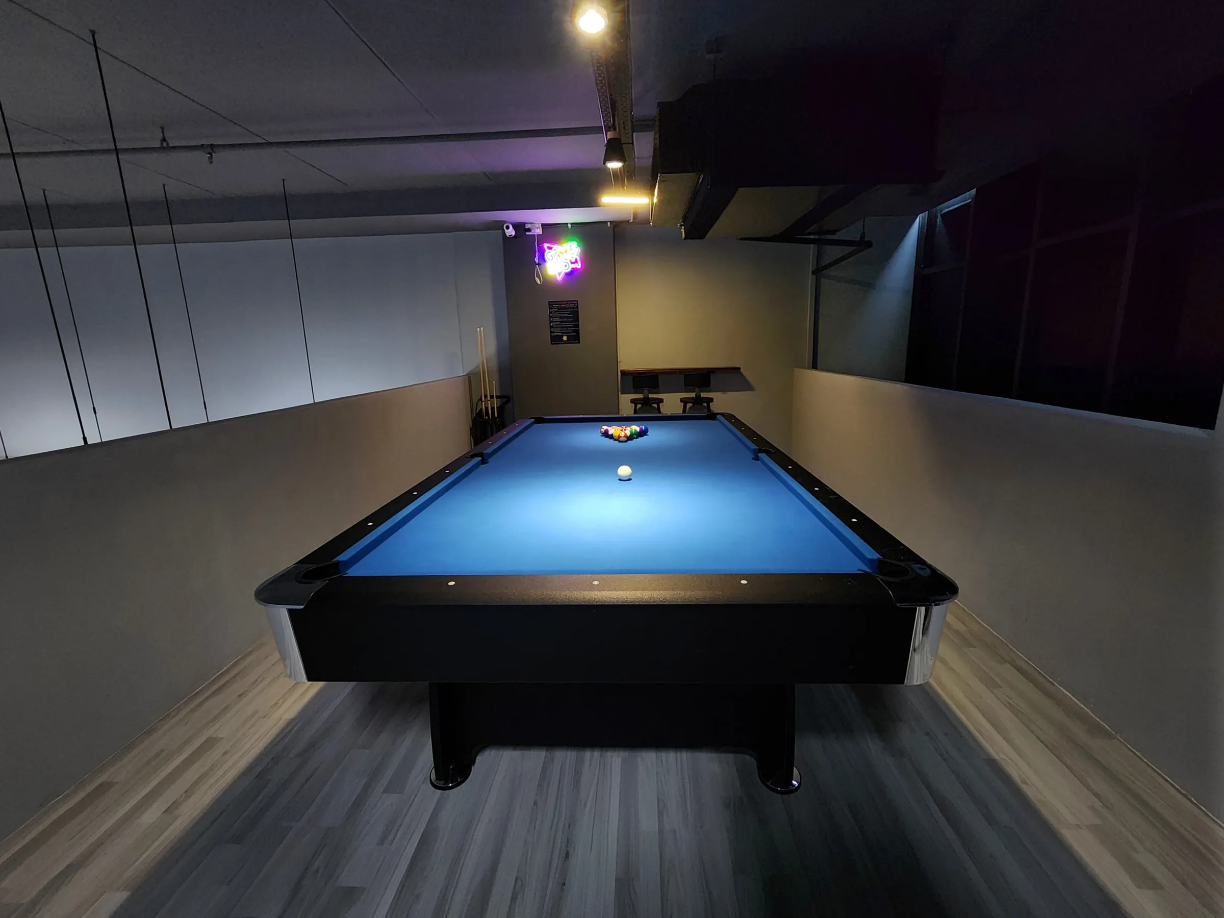 BoJioVenue 9ft pool table mezzanine level